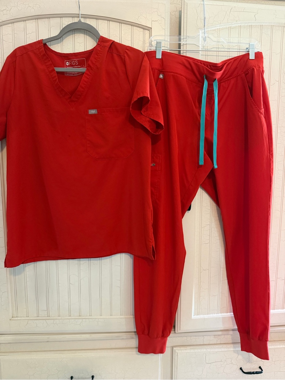 FIGS Women’s freeX Red Scrub Set - V-Neck Top & Drawstring Jogger